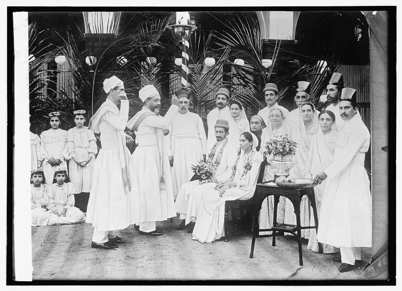 A Hindu wedding gathering, 1910s press photograph
